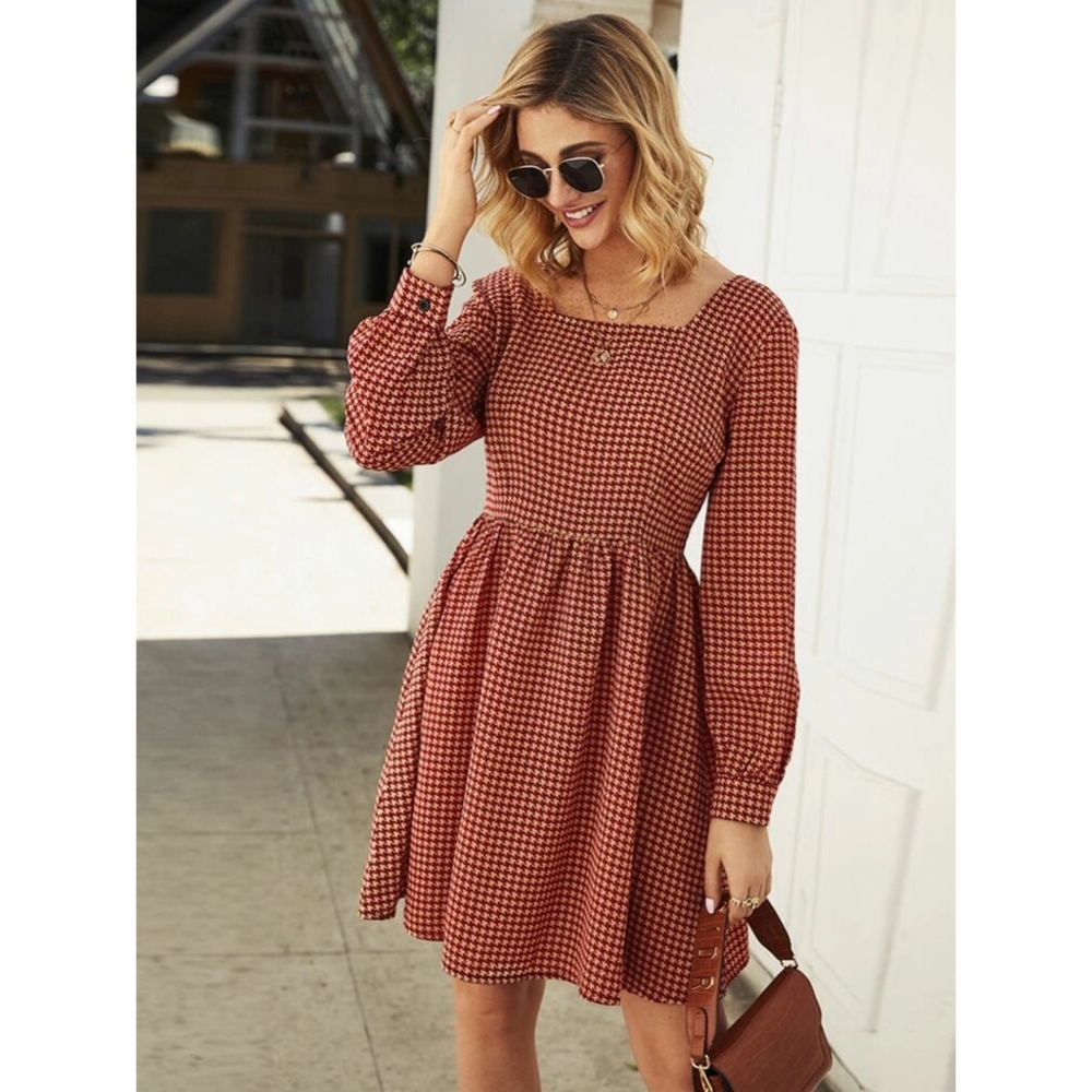 NWT Houndstooth Print Square Neck Zipper Dress